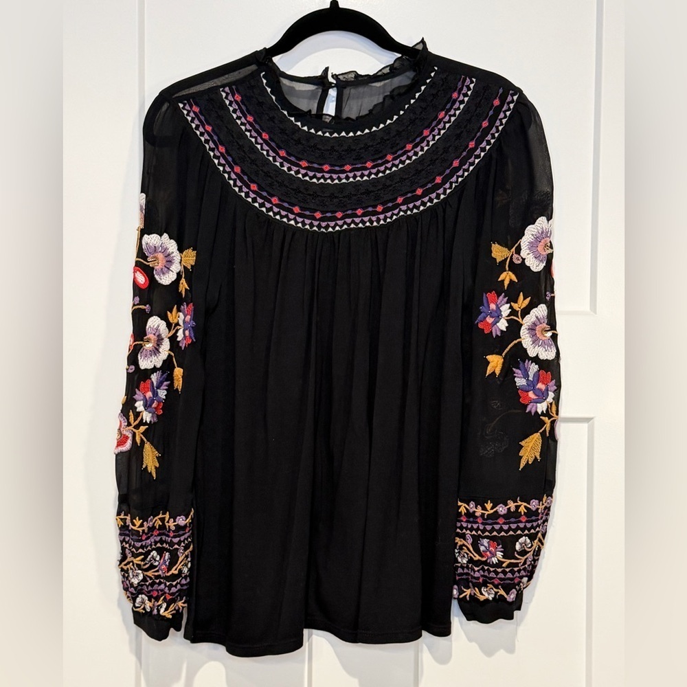 Anthropologie Akemi + Kin Louise Blouse Peasant Embroidered Black - Picture 3 of 8